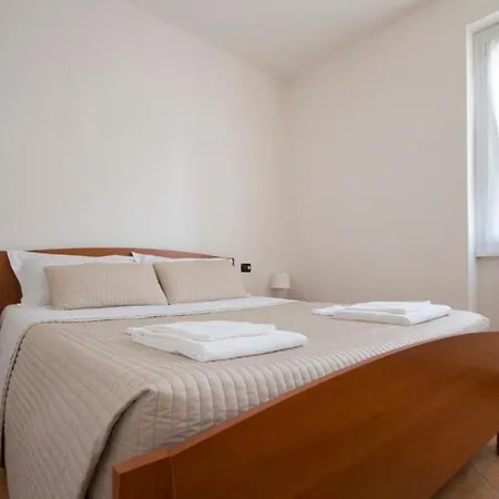 Διαμέρισμα In Mit Privatem Parkplatz By Interhome *