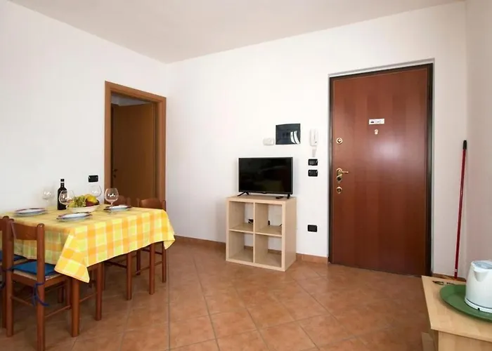 Διαμέρισμα In Mit Privatem Parkplatz By Interhome