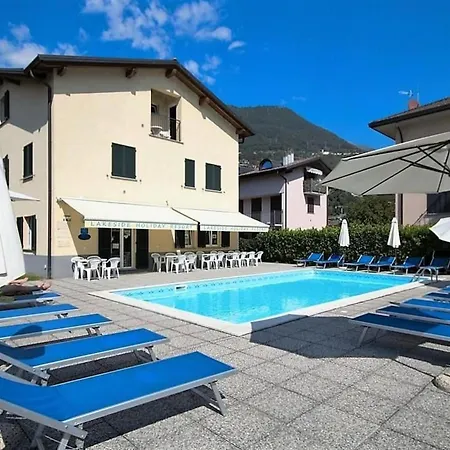 In Mit Privatem Parkplatz By Interhome Lägenhet *