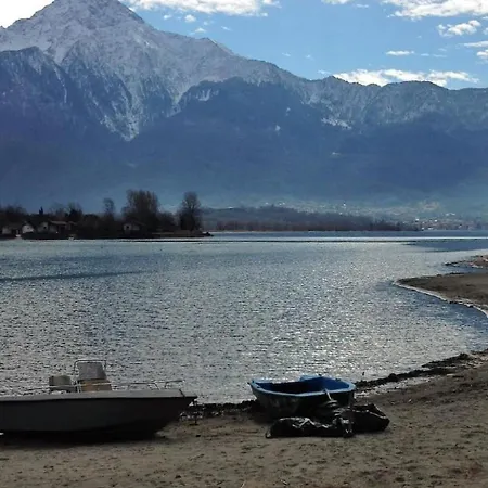 Lägenhet In Mit Privatem Parkplatz By Interhome Domaso